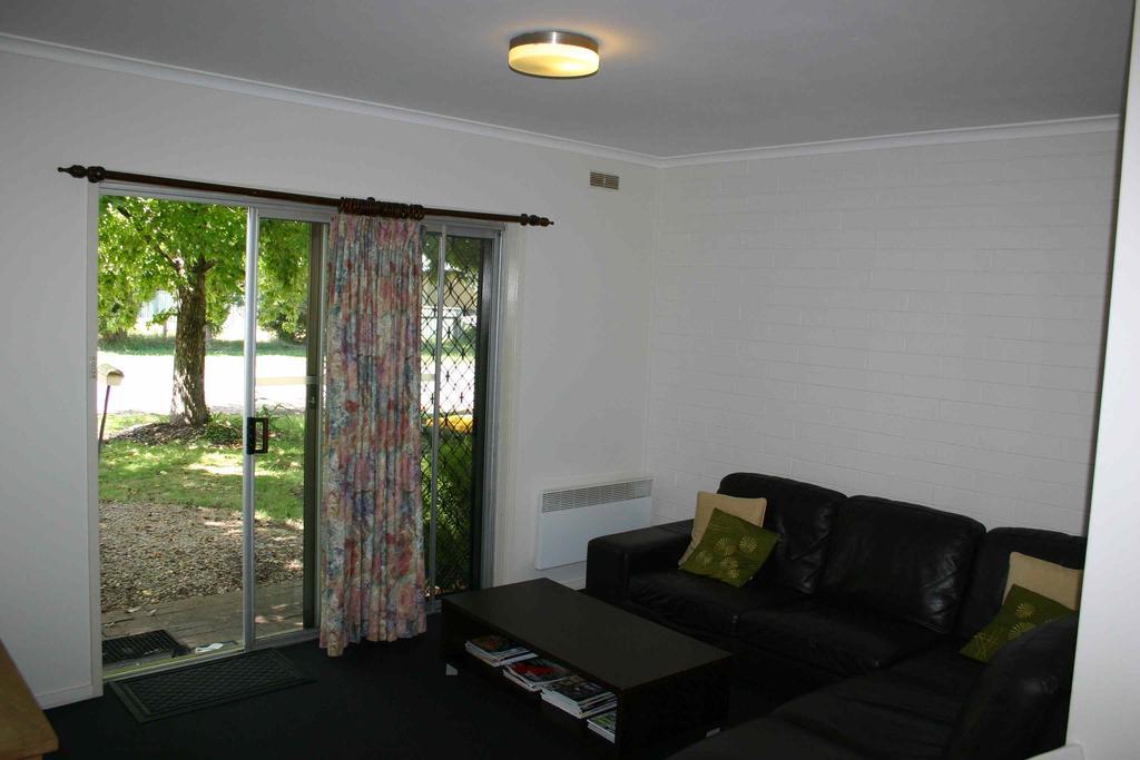 Ageri Holiday Unit Bright Room photo