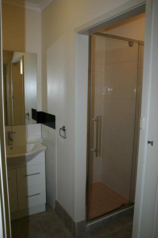 Ageri Holiday Unit Bright Room photo